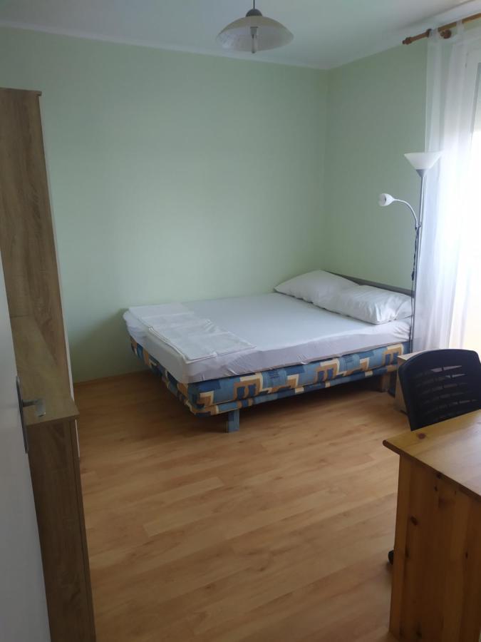 Hetedik Apartman Pécs Esterno foto